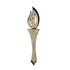 Antorcha decorativa con diseño moderno, elaborada en materiales de colores cálidos y detalles dorados, simbolizando la luz y el conocimiento.